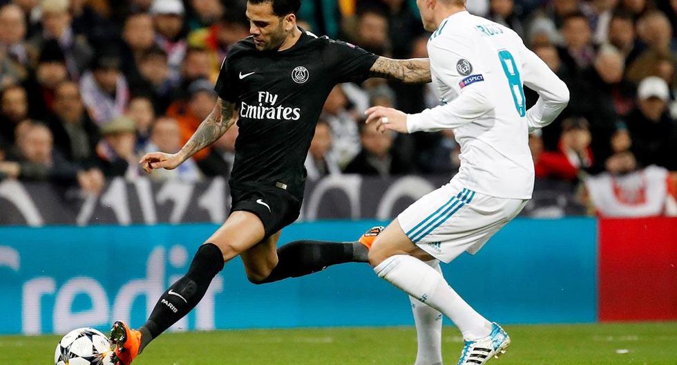 Dani Alves, defensa del PSG, no da por perdida la serie contra Real Madrid por los octavos de final de la Champions League | Foto: EFE
