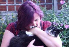 Chelle Oram: la mujer que se comunica con mascotas perdidas por telepatía  