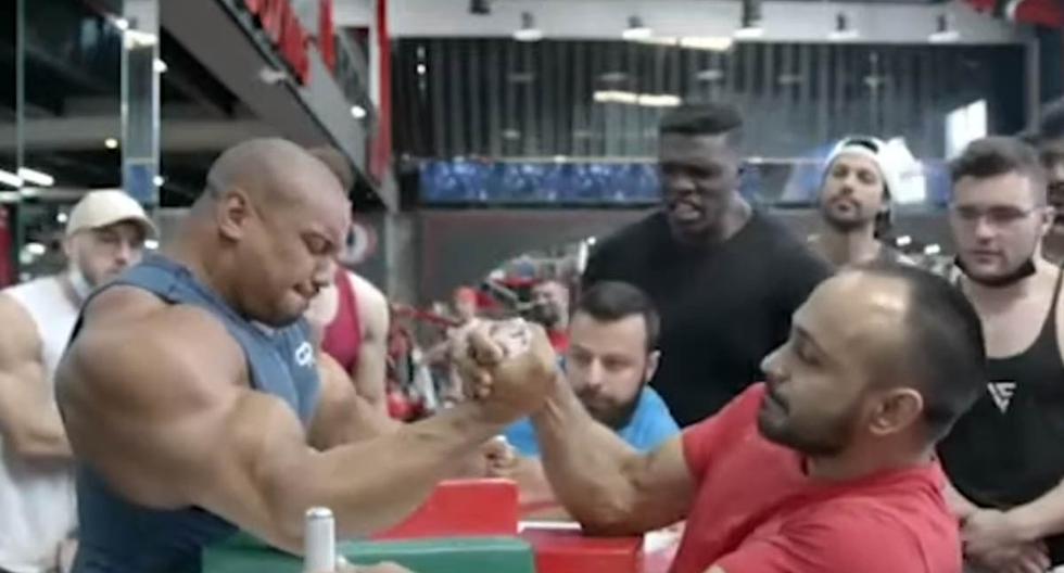 Viral video |  India’s little fighter surprises by defeating the world’s strongest bodybuilder in arm wrestling YouTube |  viral |  Rahul Panicker |  Larry Wheels |  nnda nnrt |  viral
