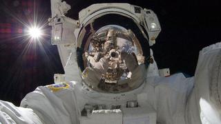 ¿Cómo sobreviven los astronautas la soledad en el espacio?
