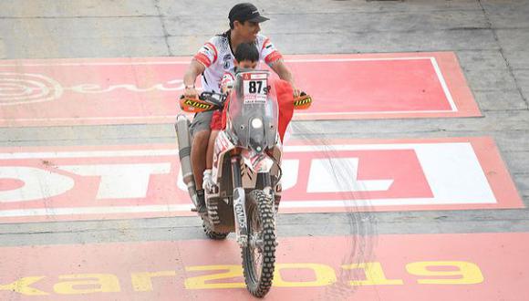 Lalo Burga corre el Dakar a bordo de una moto KTM. (Foto: Itea)