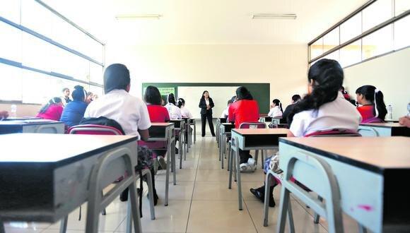 Pese a la mejora en las condiciones epidemiológicas en el Perú, solo algunos centros educativos ofrecen clases semipresenciales. (Foto: GEC/referencial)