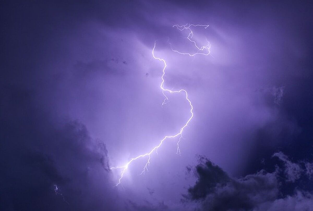 Una familia fue sorprendida por una tormenta eléctrica mientras cenaba en la noche de Navidad | Foto: Pixabay / Referencial / Pexels