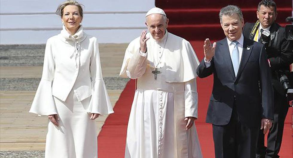 El papa Francisco se reúne con Juan Manuel Santos y celebra su primera misa en Colombia. (EFE)