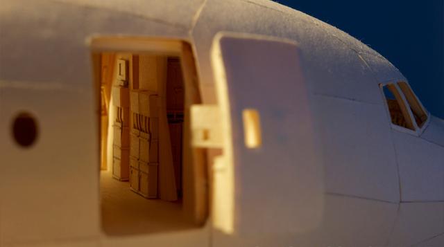 Mira cómo se hizo el avión de papel más impresionante del mundo - 1