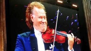 André Rieu ofreció inolvidable concierto en el Estadio Nacional