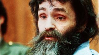 El asesino Charles Manson "está vivo", pero en estado grave