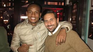 Carrillo se encontró con Claudio Pizarro en Londres