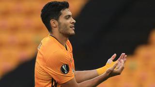 Raúl Jiménez cambió penal por gol y firmó el 1-0 en el Wolverhampton-Olympiacos | VIDEO