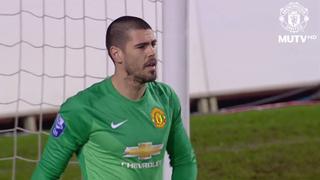 Víctor Valdés reapareció luego de diez meses sin jugar (VIDEO)