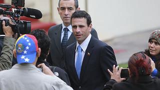 Líder venezolano Henrique Capriles fue recibido así en el Perú