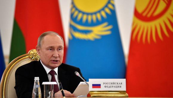 El presidente de Rusia, Vladimir Putin, asiste a una reunión de los líderes de los Estados miembros de la Organización del Tratado de Seguridad Colectiva (CSTO) en el Kremlin el 16 de mayo de 2022. (Alexander NEMENOV / POOL / AFP).