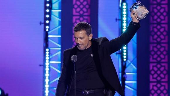 Antonio Banderas es reconocido por su apuesta por la música y el arte en los Latin Grammy. (Foto: Instagram)