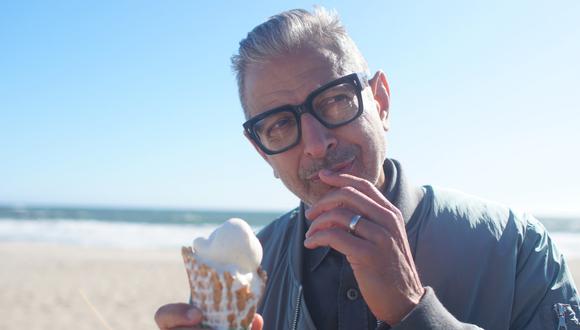Jeff Goldblum, en el episodio de su serie dedicada a los helados. Estará disponible para Latinoamérica en noviembre. Foto: Disney+.