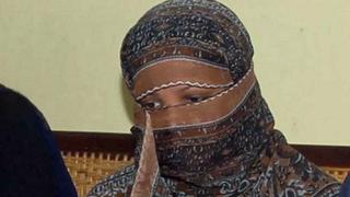 Pakistán absuelve de la pena de muerte a la cristiana Asia Bibi por blasfemia