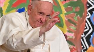 El papa Francisco tuvo que suspender su agenda de hoy por tener fiebre