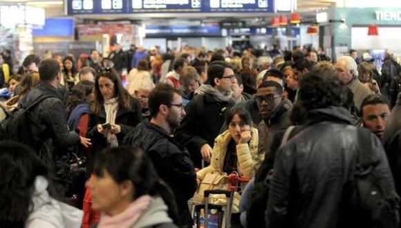 Caos en el aeropuerto de Buenos Aires por paro de trabajadores