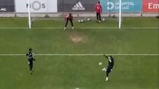 La impresionante volea de taco de Otamendi en los entrenamientos del Benfica | VIDEO