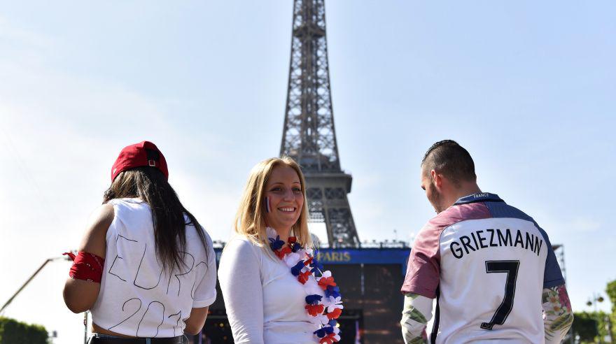 Eurocopa 2016: ya se palpita al pie de la torre Eiffel [FOTOS] - 12