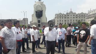 Cercado de Lima: galleros marcharon hasta elTribunal Constitucional