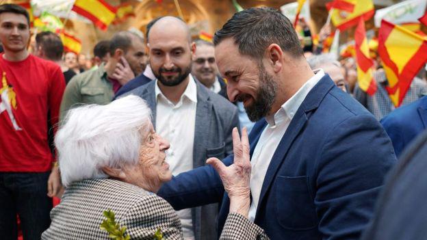 El líder de Vox, Santiago Abascal, es una nueva figura de la política española.