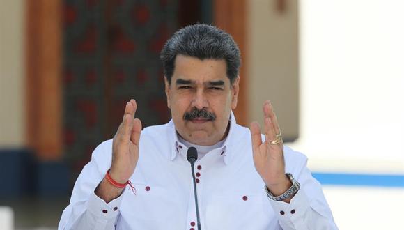 Nicolás Maduro informó que los costos de agua y luz serán reducidos para aquellas personas que figuran en el "sistema patria".  (Foto: EFE/Prensa Miraflores).
