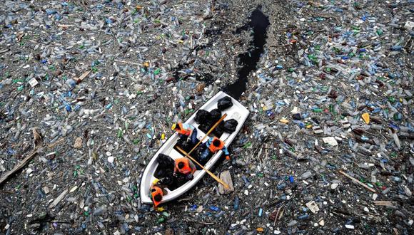 El Mediterráneo acumula 1.455 toneladas de residuos plásticos