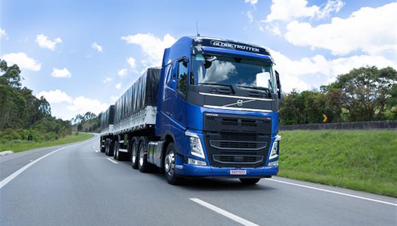 Volvo busca la autonomía total en sus camiones