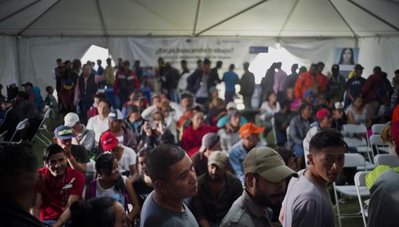 Miles de solicitantes de asilo en Centroamérica fueron aglutinados en campamentos superpoblados durante el mes pasado en la ciudad de Tijuana, en el norte de México. (Referencial AP)