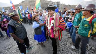 Campesinos bolivianos anuncian bloqueo indefinido de carreteras en apoyo a Evo Morales 