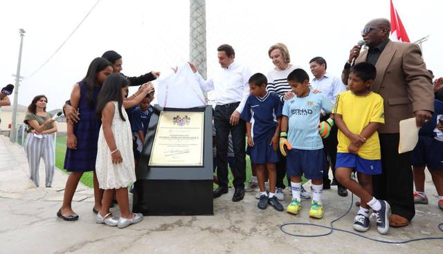 El local cuenta con remodelados y nuevos ambientes, entre ellos camerinos, canchas deportivas, centro médico y el auditorio Miguel Echenique, lo que beneficiará a los niños y adolescentes que viven en el lugar. (Municipalidad de Lima)