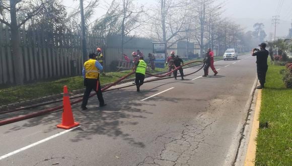 La Molina: incendio afecta universidad Agraria