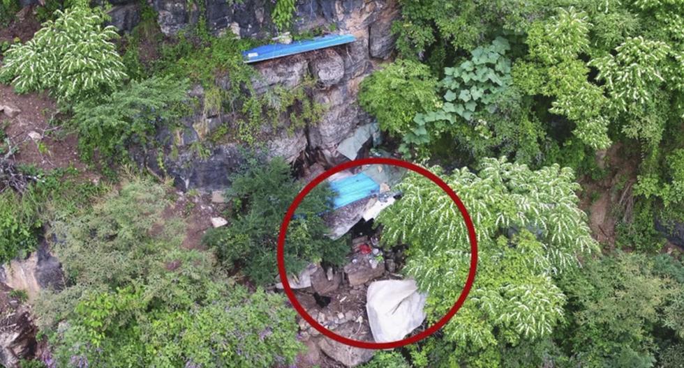 El dron registró imágenes en las que se podían ver algunas cosas que usaba el fugitivo, (Yongshan Police)