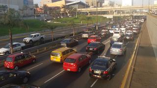 Gran congestión vehicular en diversas zonas de Lima en el Día del Shopping
