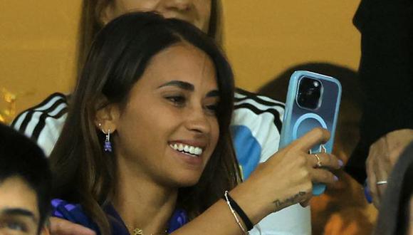 A cuánto asciende la fortuna de Antonela Roccuzzo sin el patrimonio de Lionel Messi | Considerada por muchos como una de las más grandes mujeres, no solo es la esposa del mejor jugador del mundo. Conoce más de ella, en la siguiente nota. (Foto: AFP)