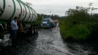 Colombia: FARC derramaron 19 camiones de petróleo en Putumayo