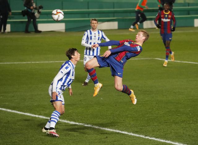 Frenkie de Jong convirtió el 1-0 a favor del Barcelona