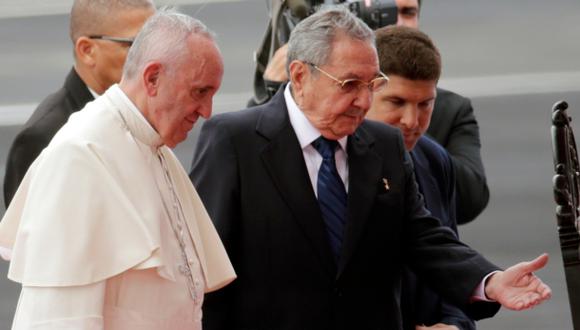 El papa Francisco llegó a Cuba y no dejó de mencionar a EE.UU.