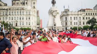 “Nos pasearon en góndola veneciana”, por Farid Kahhat