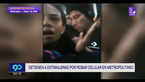 Yorledis Yusneidis Mercado Ortiz y María José Rojas Ramírez fueron detenidas al ser acusadas de robar el celular de un pasajero.&nbsp; (Captura: Latina)