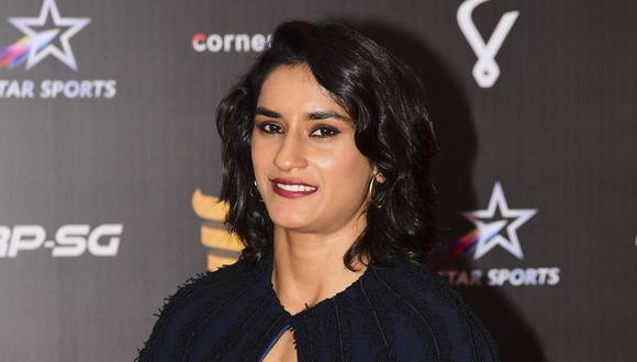 En esta fotografía tomada el 27 de septiembre de 2019, la luchadora Vinesh Phogat asiste a la segunda edición de la ceremonia anual "Indian Sports Honours" en Mumbai. (Foto: Sujit Jaiswal / AFP)