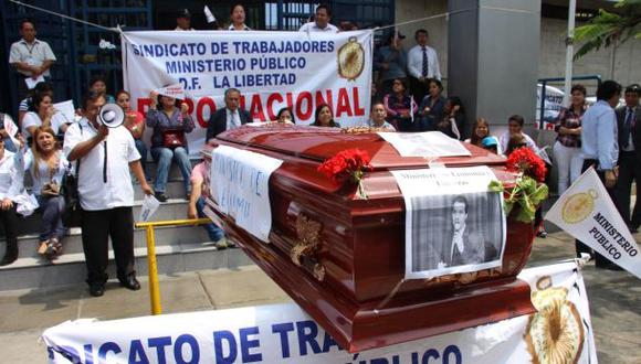 Trabajadores de la morgue de Trujillo paralizaron labores