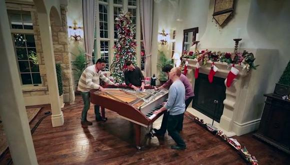 YouTube: Cuatro músicos con un piano tocan un genial villancico