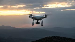 EEUU prohíbe el uso de sus drones fabricados en China 