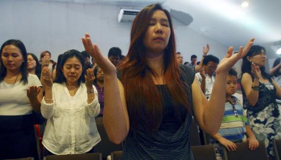 La iglesia que perdió a 41 miembros en el accidente de AirAsia