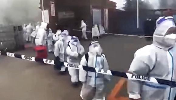 China: video muestra a niños en con trajes de seguridad que son aislados por un brote de coronavirus. (Captura de video).