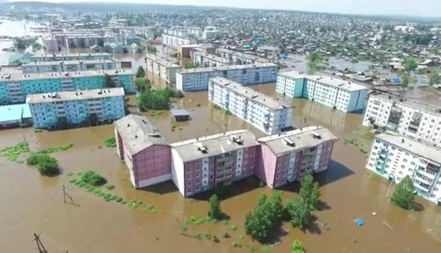 Rusia: Al menos 7 muertos y 9 desaparecidos por inundaciones en la región de Irkutsk. (Foto: Reuters)