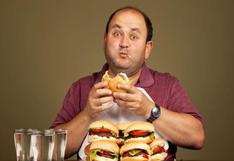 Advierten que conexión con la comida lleva a adicciones y obesidad 
