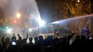 Detenidas 81 personas en París en una marcha contra la violencia policial