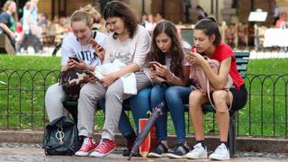 ¿Cuáles son los peligros del celular para los niños y adolescentes?